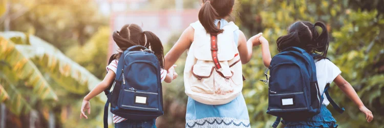 Kalamazoo MI Chiropractor Discusses Proper Child Backpacks