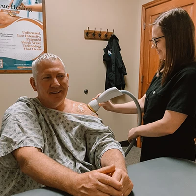 Chiropractic-Kalamazoo-MI-SoftWave-Treatment-Shoulder